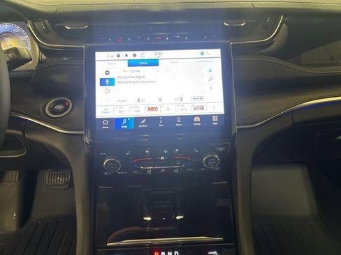 Used 2023 Jeep Grand Cherokee L Overland image 13