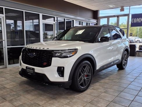 New 2025 Ford Explorer ST w/ Sun And Sound Package image 2