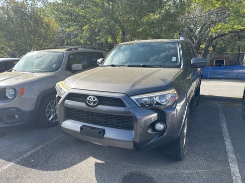 Used 2015 Toyota 4Runner SR5 Premium image 1