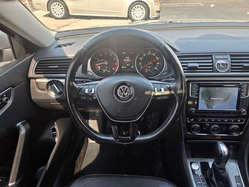 Used 2017 Volkswagen Passat 1.8T SEL Premium FWD image 26