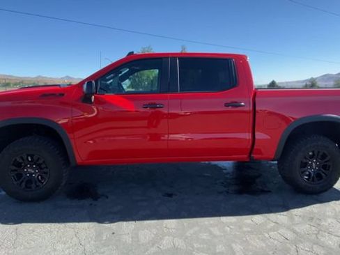 Used 2024 Chevrolet Silverado 1500 ZR2 w/ Technology Package AWD/4WD image 5