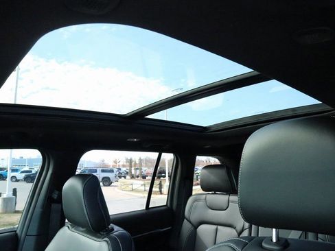 New 2025 Jeep Grand Cherokee Limited image 16