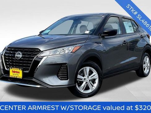 New 2025 Nissan Kicks Play S image 2