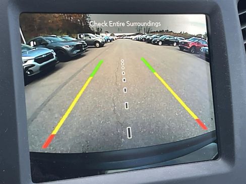 Used 2023 Jeep Cherokee Altitude Lux image 21