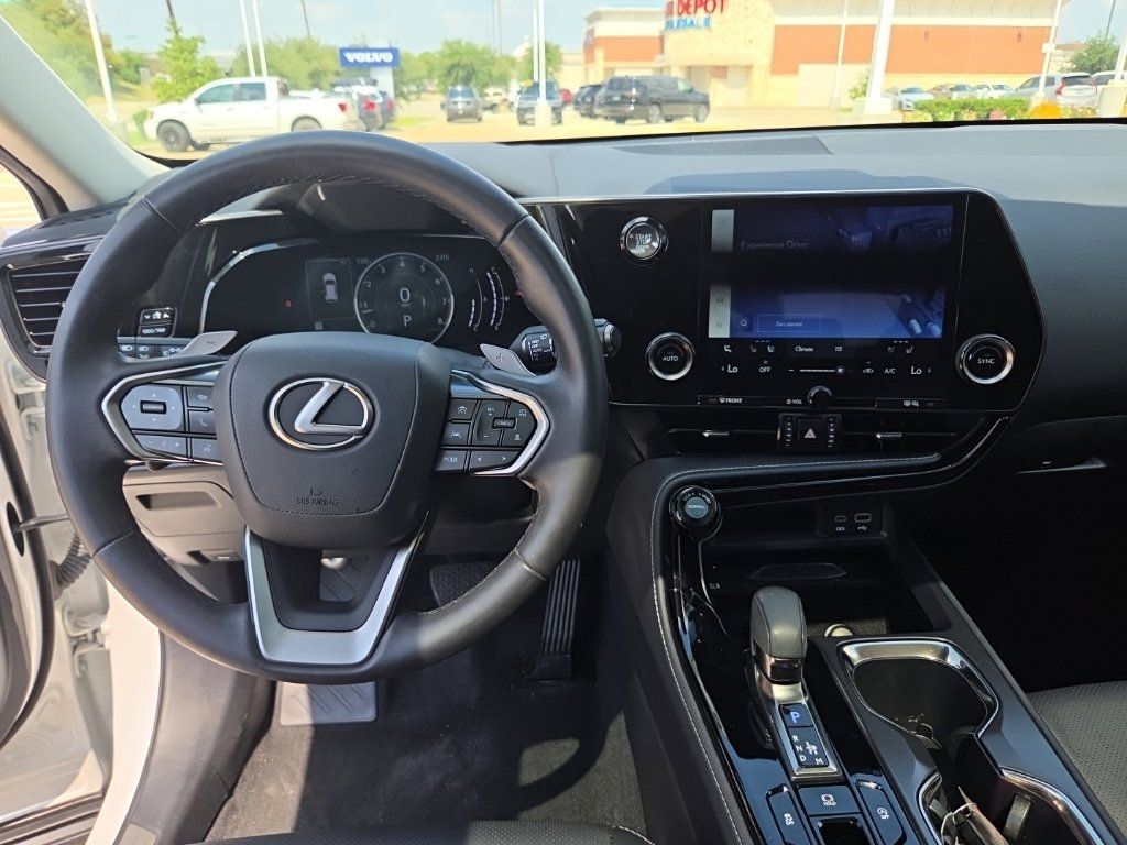 Used 2024 Lexus NX 250 FWD image 18