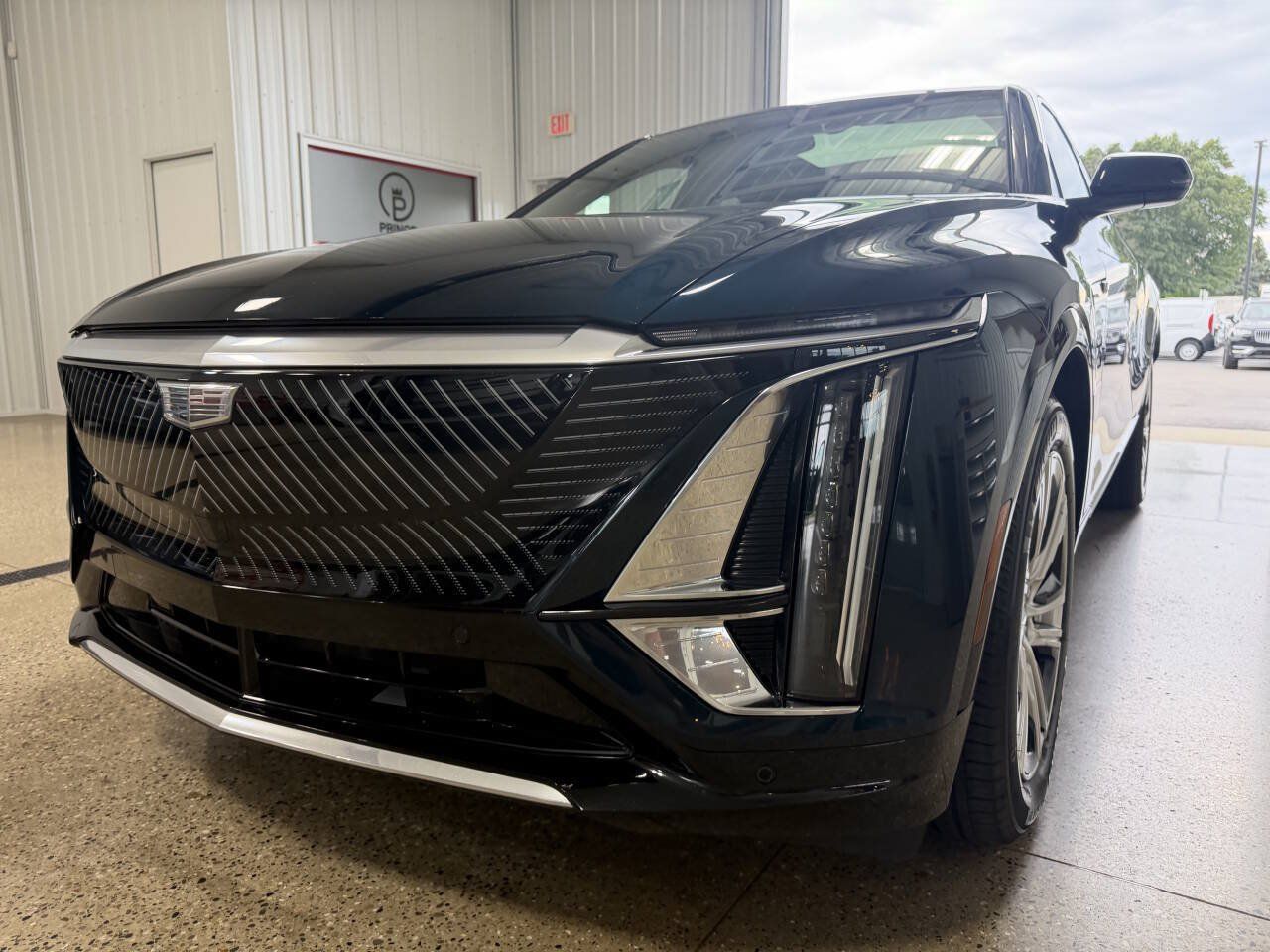 Used 2024 Cadillac Lyriq Tech w/ LPO, Floor Liner Package AWD/4WD image 42