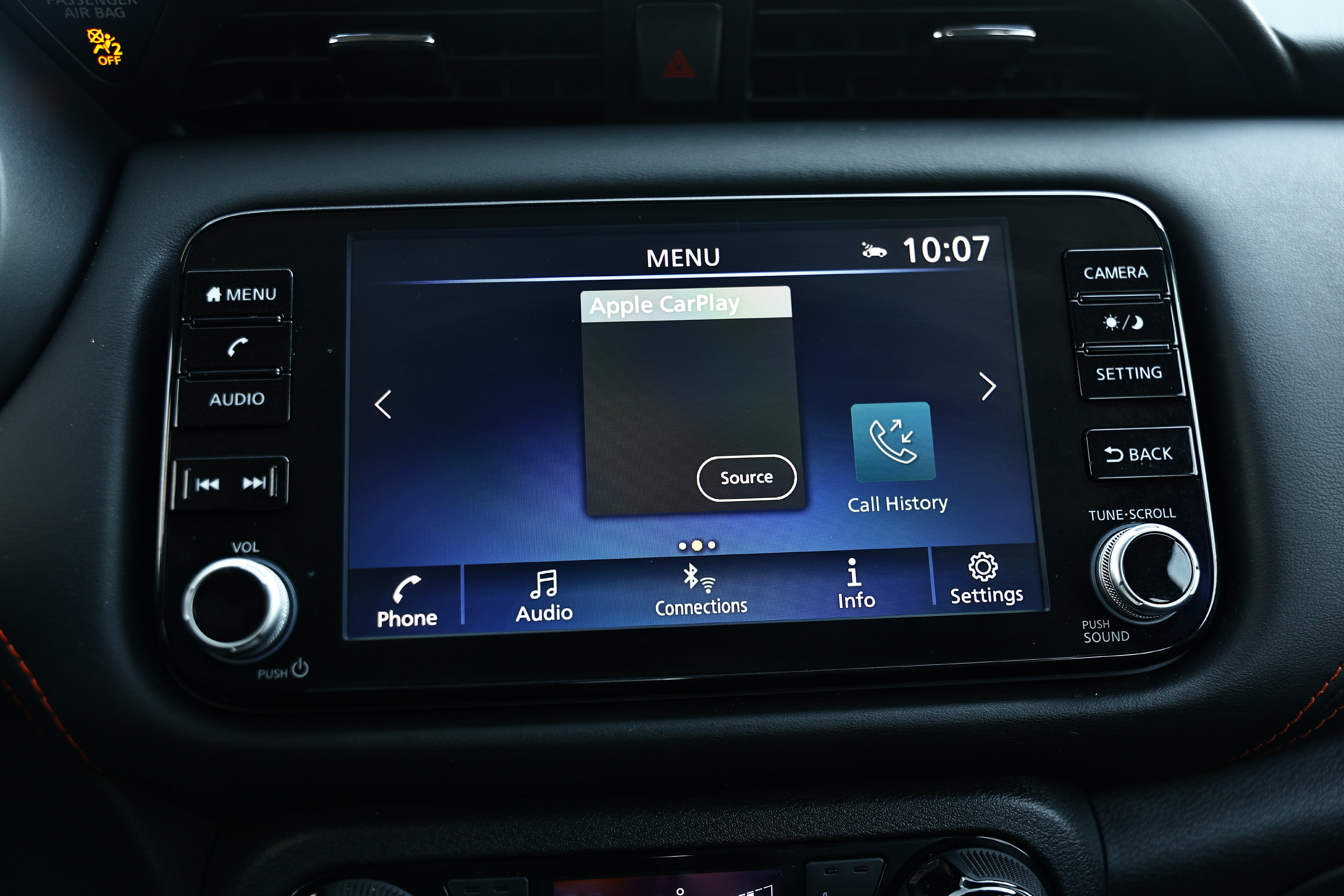 Used 2024 Nissan Kicks SR w/ SR Premium Package FWD image 34
