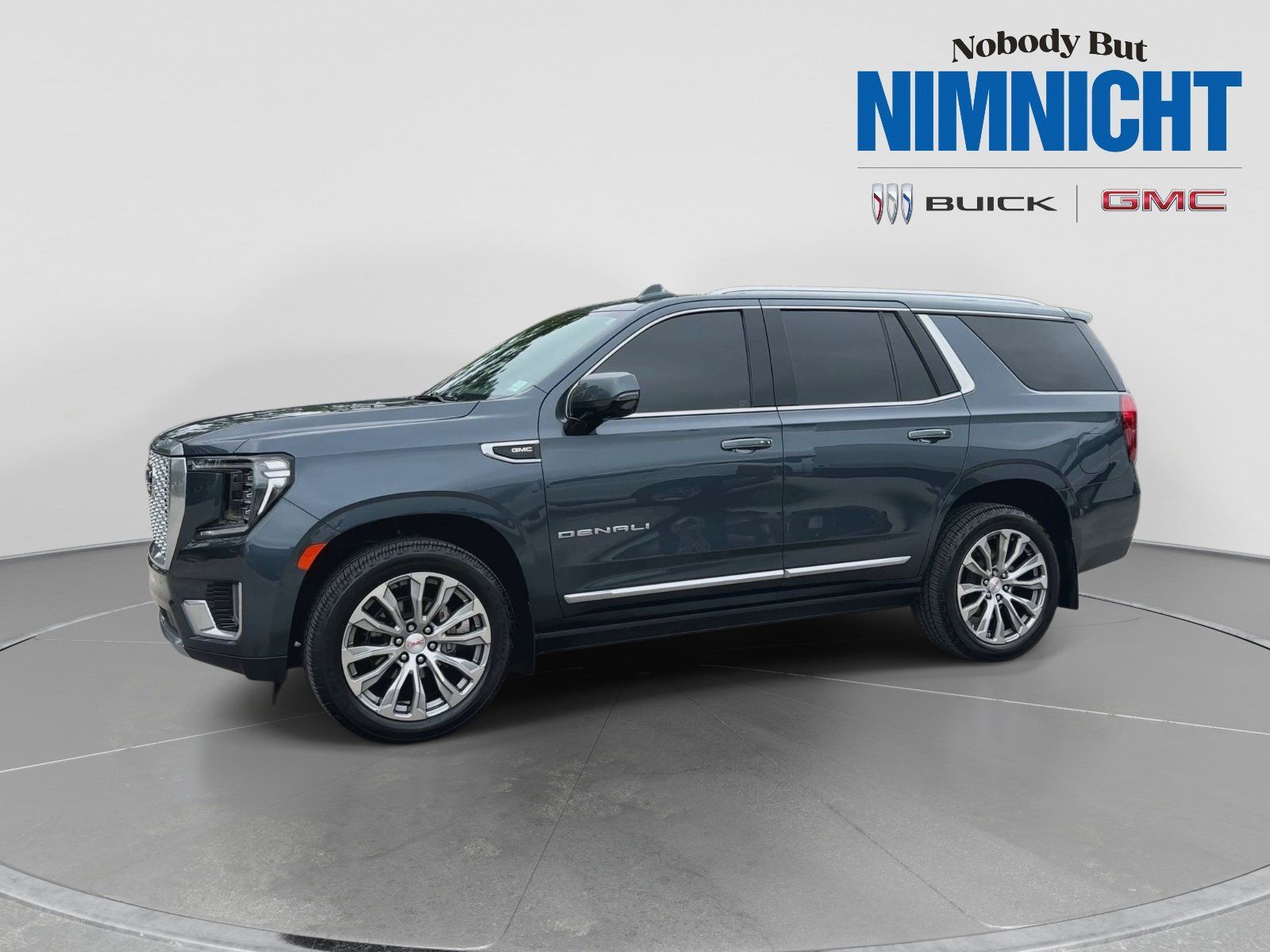 Used 2021 GMC Yukon Denali w/ Denali Premium Package AWD/4WD image 4