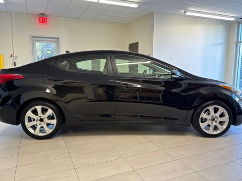 Used 2012 Hyundai Elantra Limited w/ Technology Pkg 5 image 3