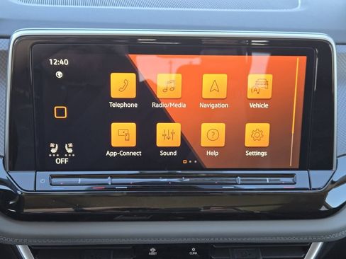 New 2026 Volkswagen Atlas Peak Edition AWD/4WD image 14