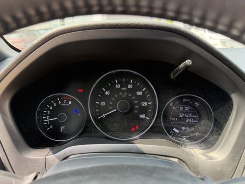 Used 2022 Honda HR-V Sport image 8