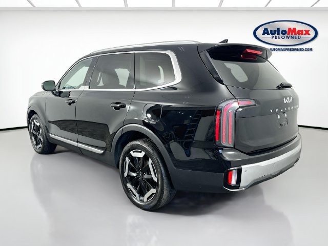 Used 2023 Kia Telluride EX w/ EX Captain's Chair Package AWD/4WD image 6