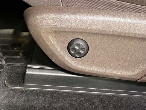 Used 2021 Mercedes-Benz GLE 350 4MATIC image 16