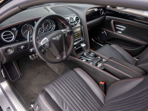 Used 2018 Bentley Flying Spur S V8 AWD/4WD image 20