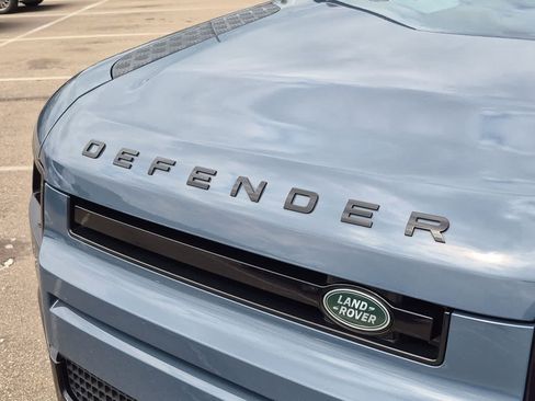 Used 2024 Land Rover Defender 110 S AWD/4WD image 12