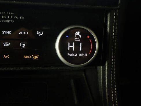 Used 2024 Jaguar F-PACE R-Dynamic S image 54