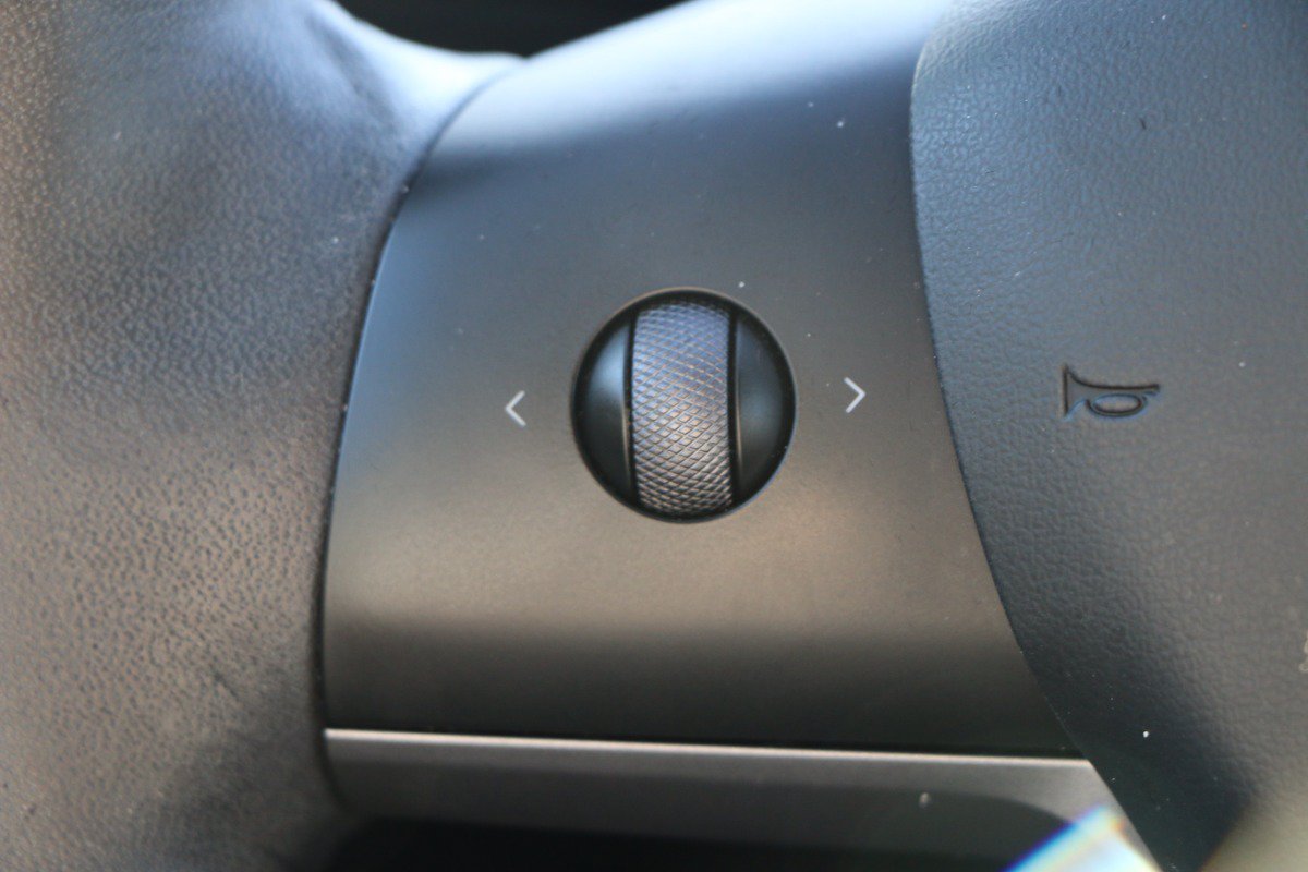 Used 2023 Tesla Model 3 Standard Range RWD image 16