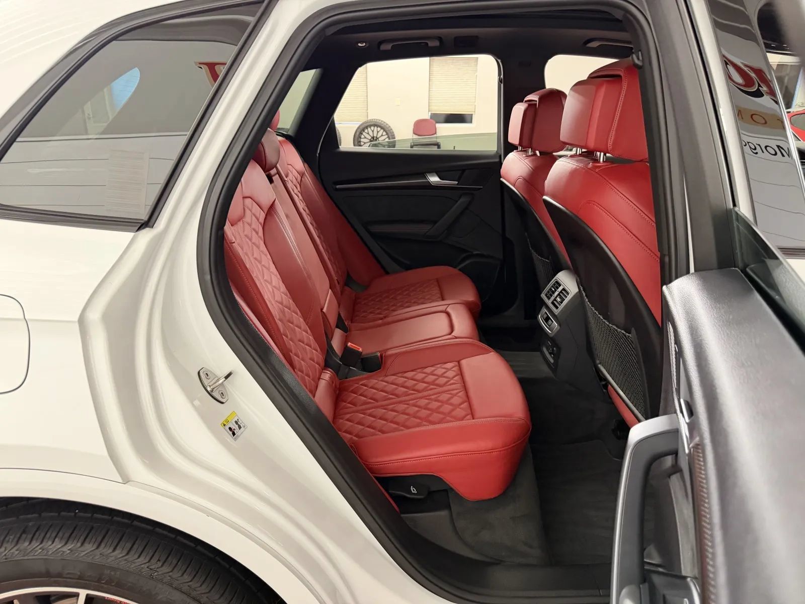Used 2023 Audi SQ5 Premium Plus w/ Premium Plus Package AWD/4WD image 38