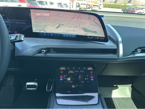 New 2026 Cadillac Vistiq Sport w/ LPO, Floor Liner Package AWD/4WD image 21