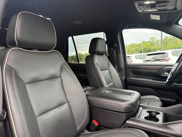 Used 2023 Chevrolet Tahoe Premier AWD/4WD image 9