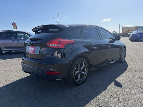 Used 2016 Ford Focus ST FWD image 6