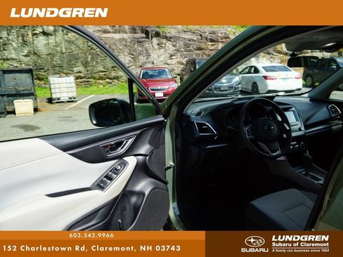 Used 2019 Subaru Forester Premium AWD/4WD image 10