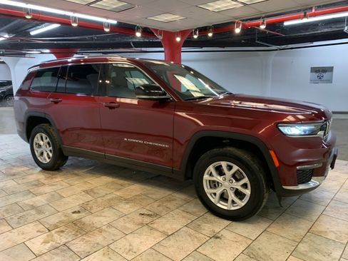 Used 2023 Jeep Grand Cherokee L Limited image 6