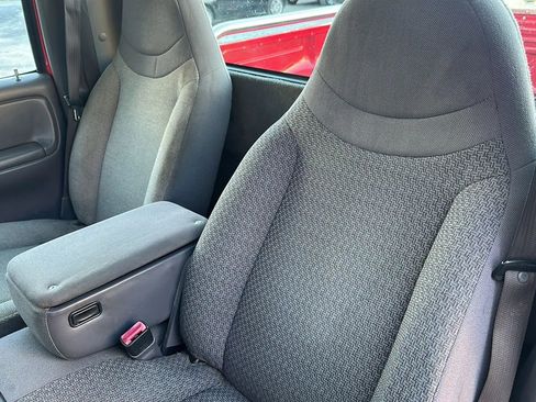 Used 2002 Ford Ranger 2WD Regular Cab image 2