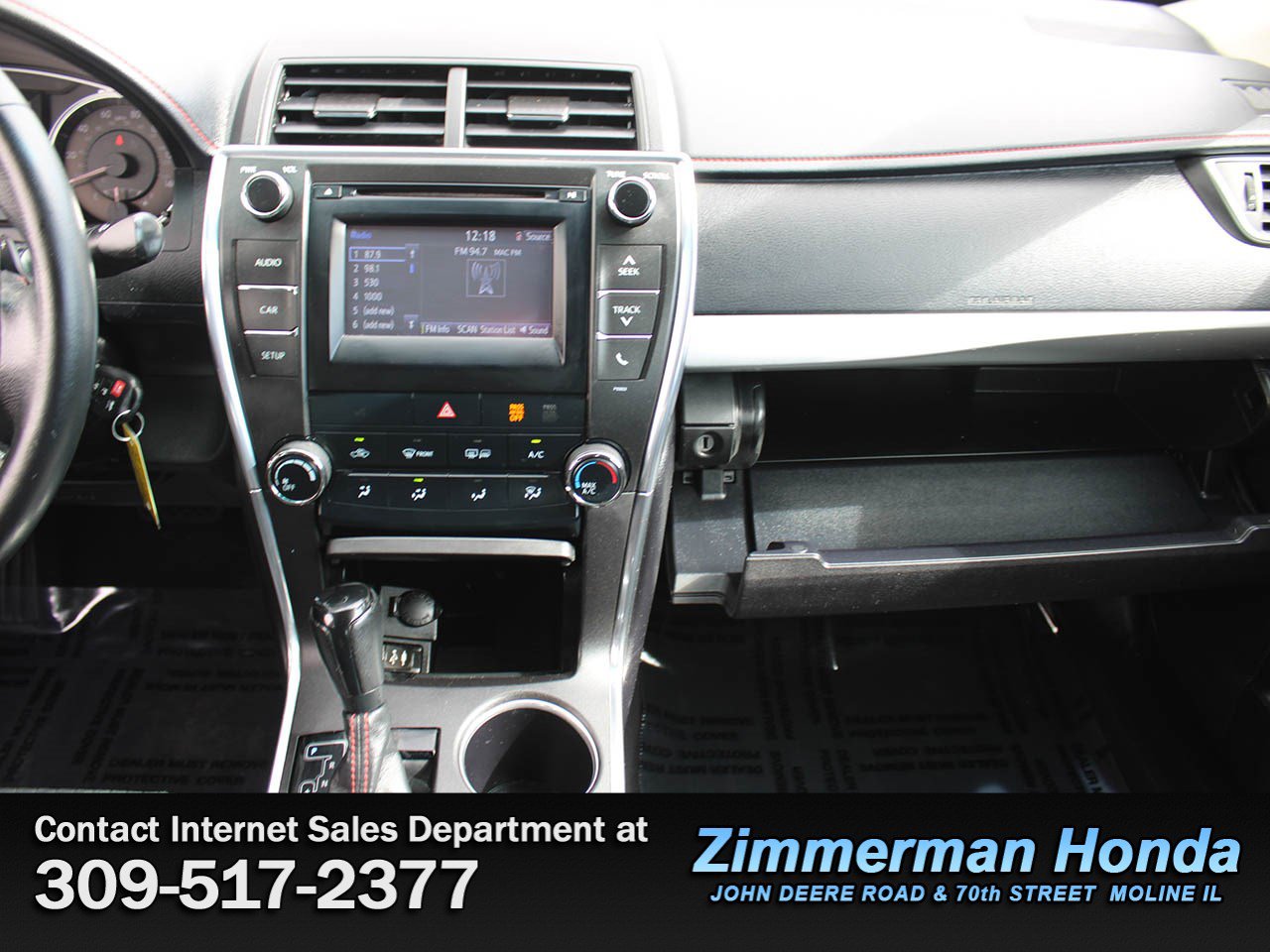 Used 2015 Toyota Camry SE FWD image 14