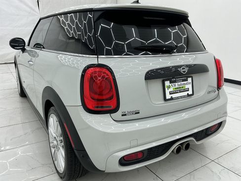 Used 2019 MINI Cooper S FWD image 9