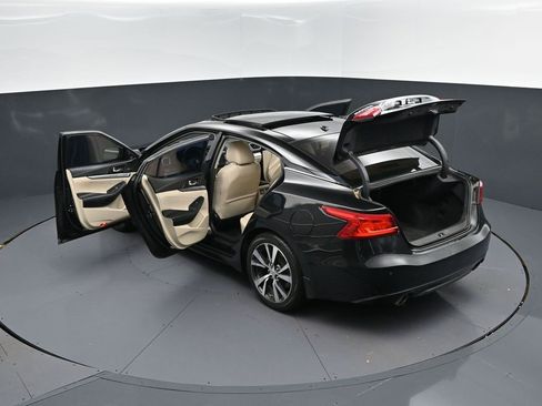 Used 2017 Nissan Maxima 3.5 SL image 2