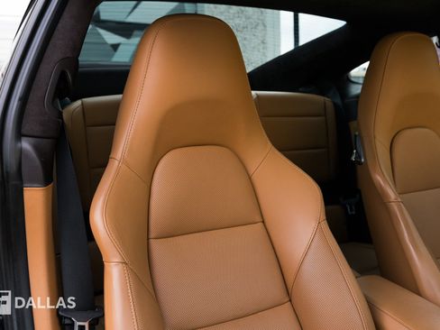 Used 2018 Porsche 911 Turbo S image 42