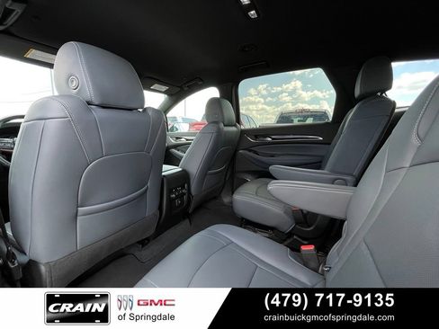 Used 2024 Buick Enclave Essence FWD image 29