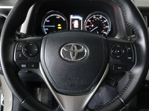Used 2018 Toyota RAV4 Limited AWD/4WD image 14