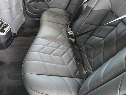 New 2026 BMW 740i w/ Executive Package RWD image 13