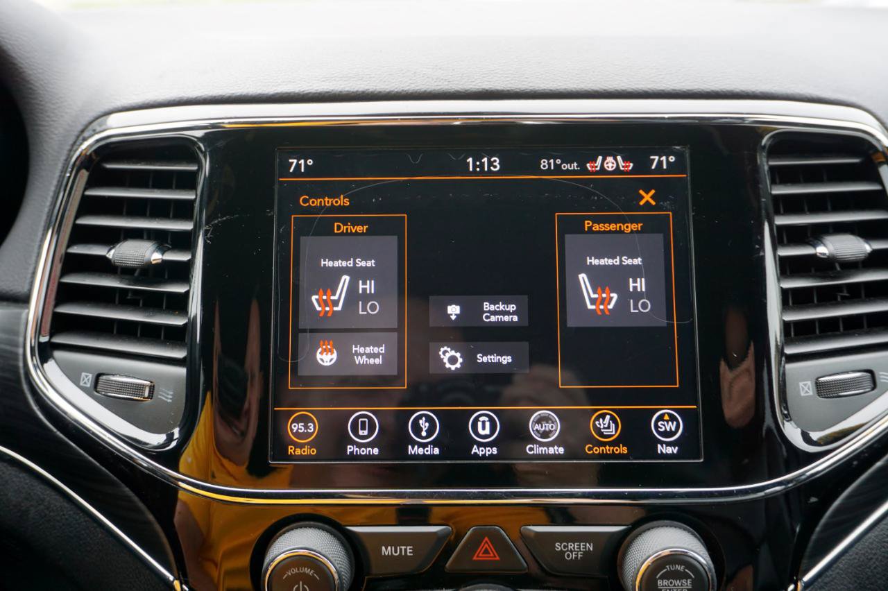 Used 2019 Jeep Grand Cherokee Limited AWD/4WD image 14