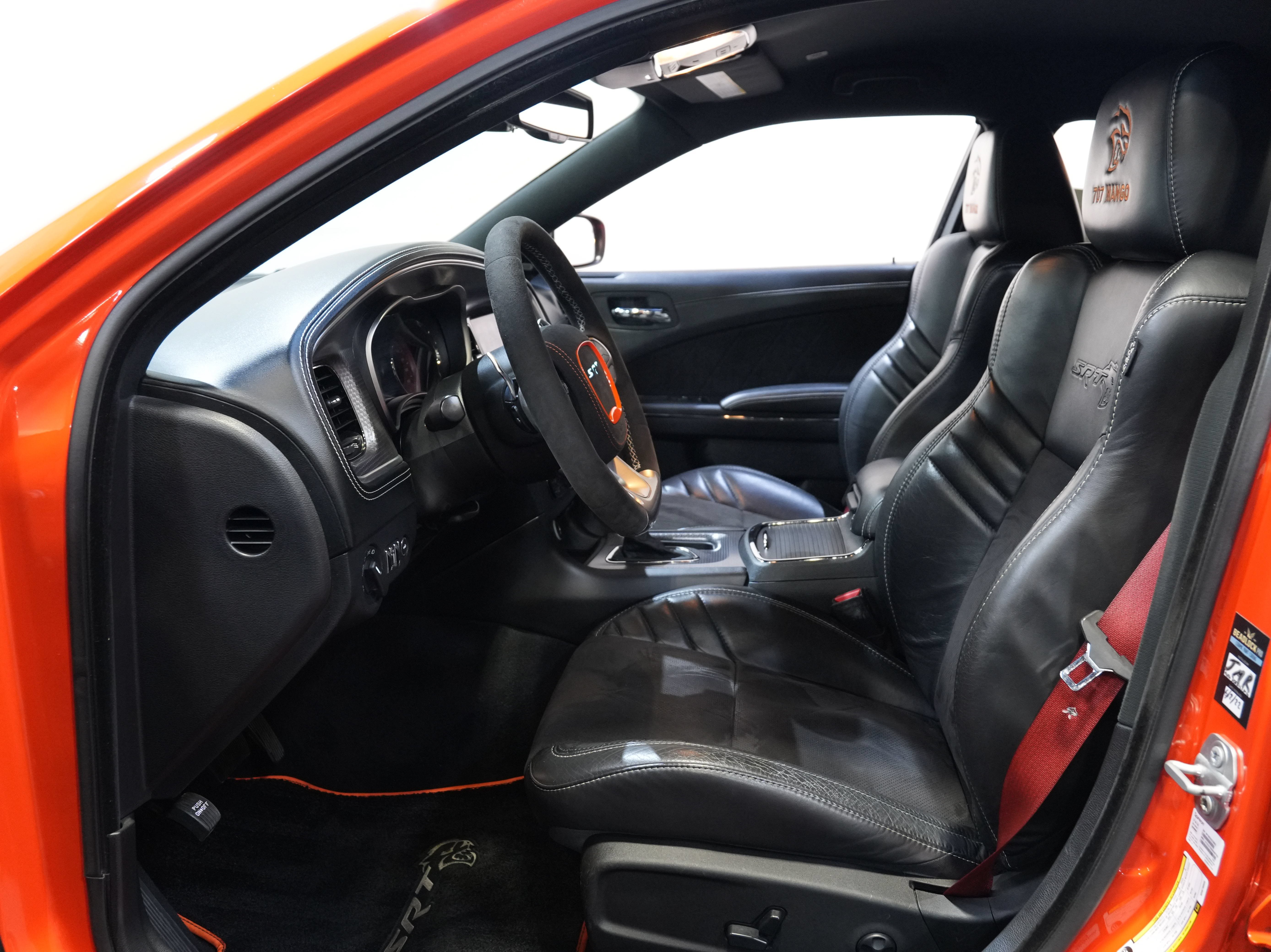 Used 2019 Dodge Charger SRT Hellcat w/ Navigation & Travel Group RWD image 32