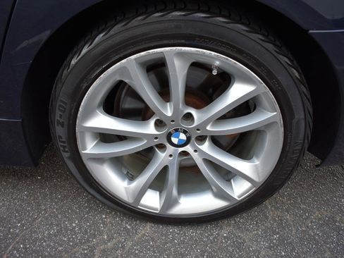 Used 2015 BMW 550i Sedan image 40