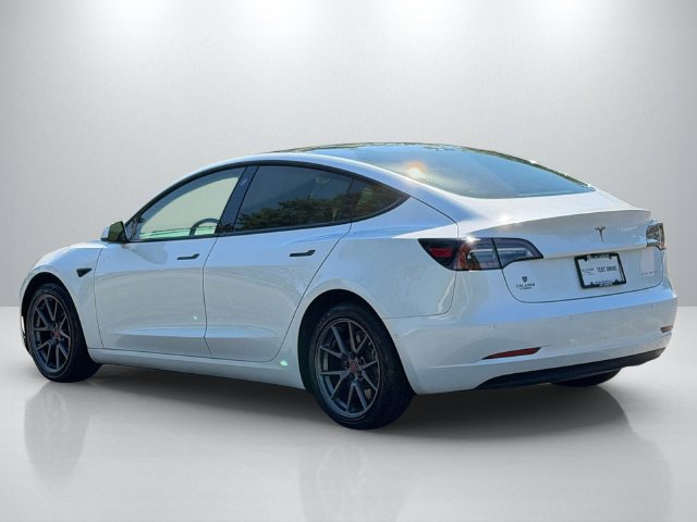 Used 2022 Tesla Model 3 Long Range AWD/4WD image 5