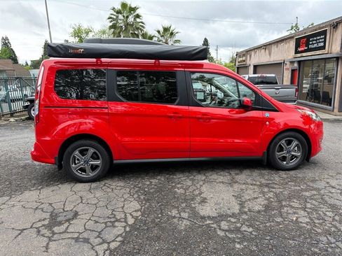 Used 2022 Ford Transit Connect Titanium w/ Trailer Tow Package FWD image 7