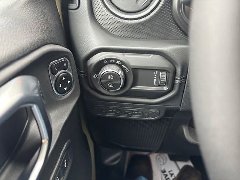 New 2026 Jeep Gladiator Mojave image 15