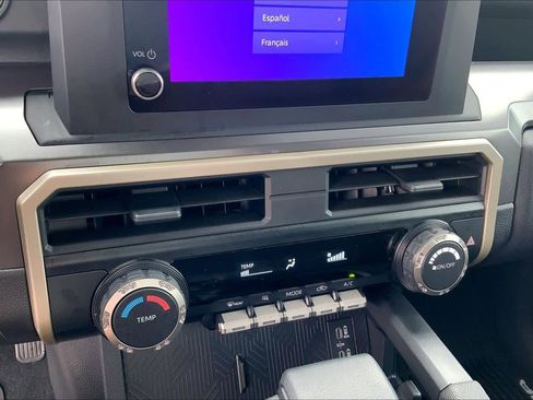 Used 2026 Toyota Tacoma SR5 AWD/4WD image 34