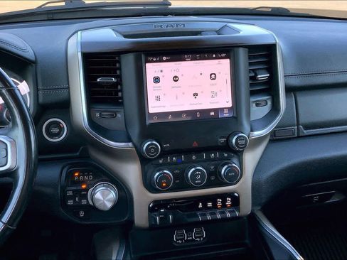 Used 2022 RAM 1500 Laramie AWD/4WD image 7