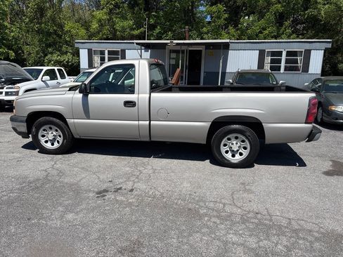 Used 2006 Chevrolet Silverado 1500 W/T RWD image 2