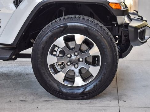 Used 2022 Jeep Wrangler Unlimited Sahara w/ Cold Weather Group image 10