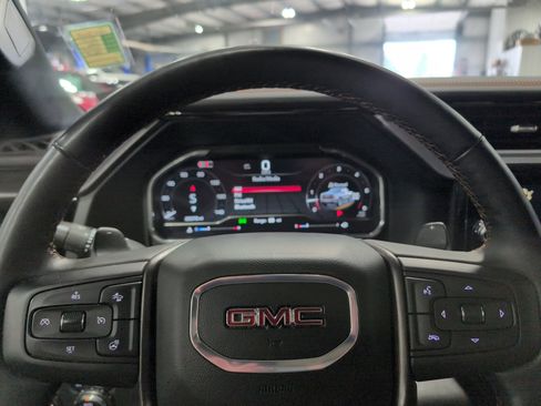 Used 2024 GMC Sierra 1500 AT4 w/ Technology Package image 24