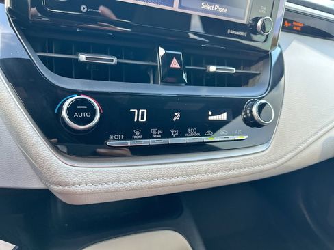Used 2021 Toyota Corolla SE FWD image 23