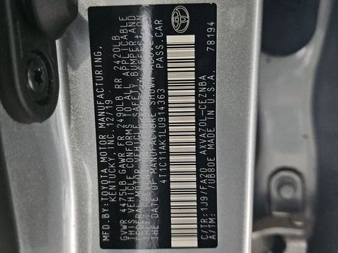 Used 2020 Toyota Camry LE image 11