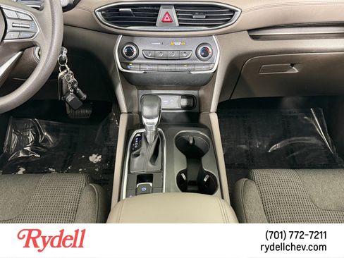 Used 2020 Hyundai Santa Fe SE image 15