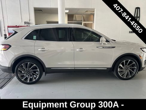 Used 2019 Lincoln Nautilus Reserve w/ Cargo Utility Package FWD image 2